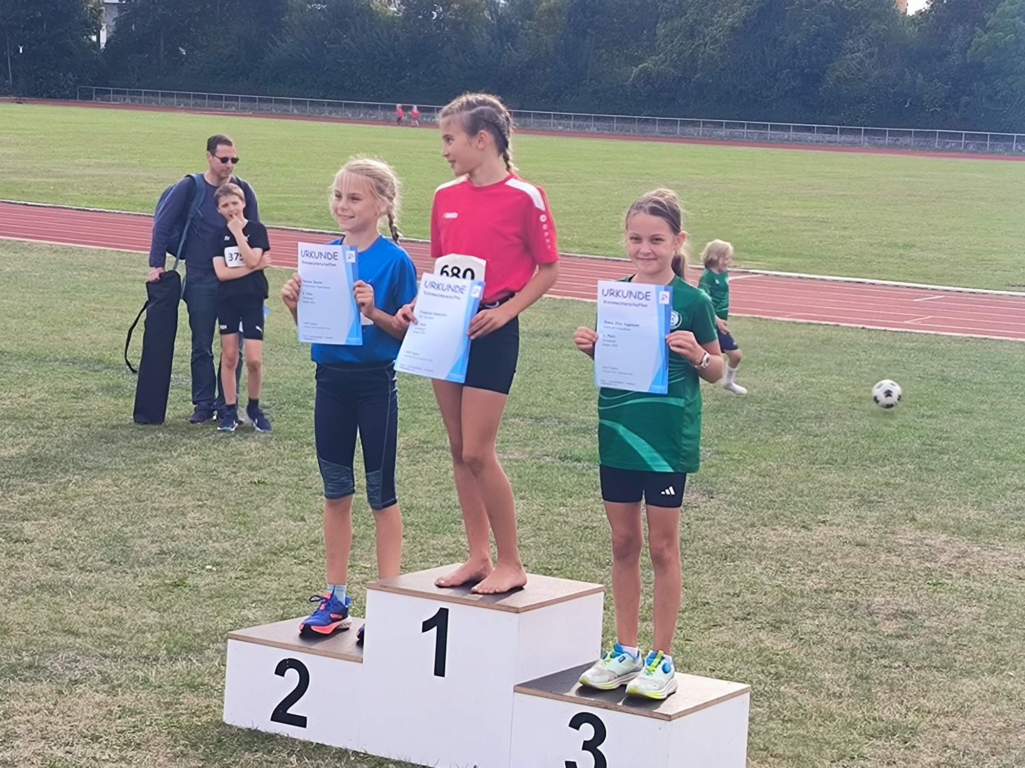 Bianca Elisa Jagemann auf Platz 3 im Dreikampf