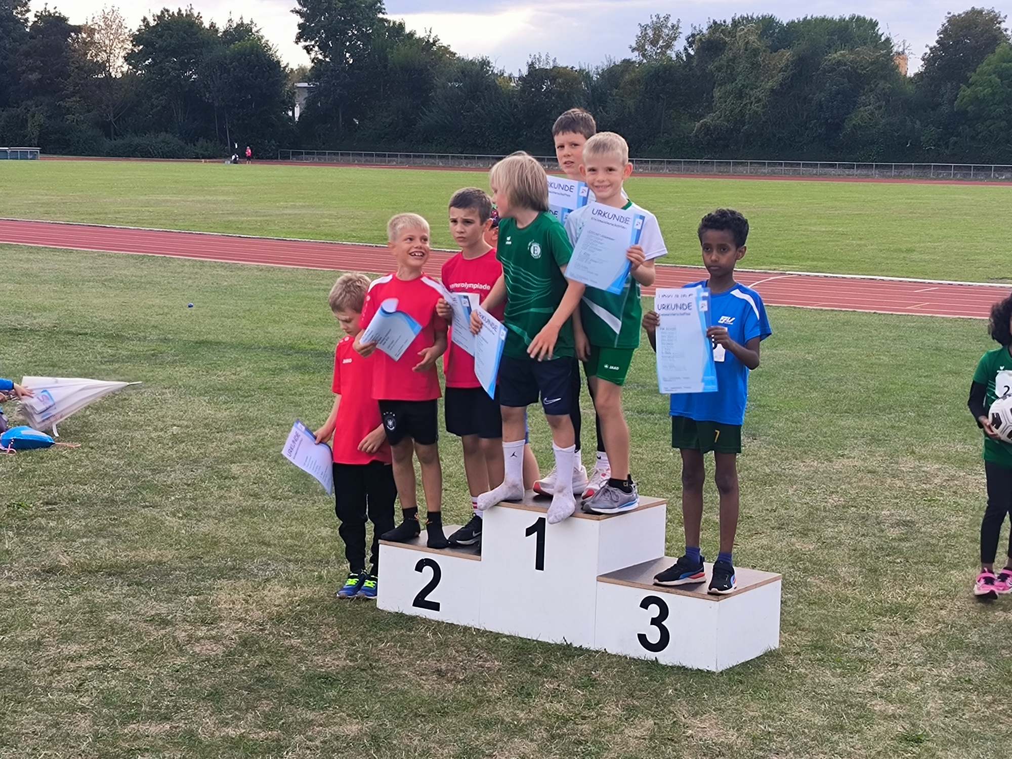Die männliche U10 auf dem 1. Platz der Mannschaftswertung