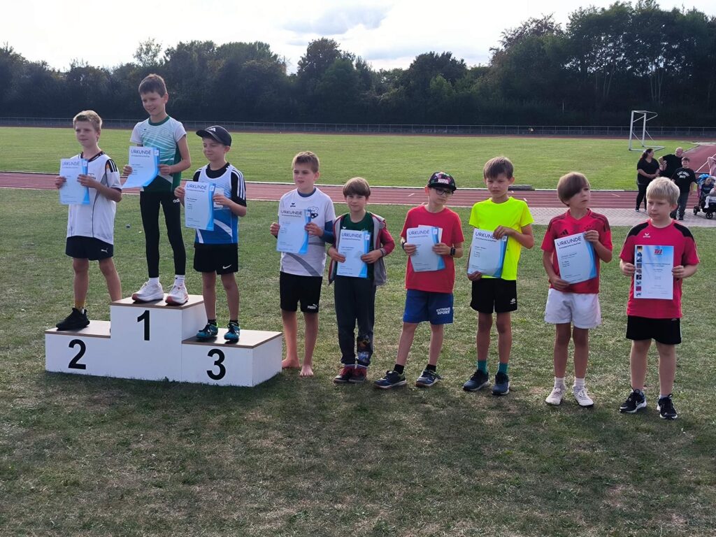 Noah Scharf auf Platz 1 und Julian Kornatowski auf Pllatz 5